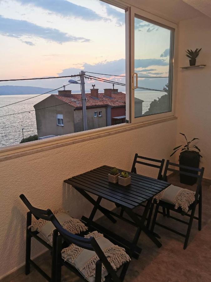 Guesthouse Nadia Senj  Exteriör bild